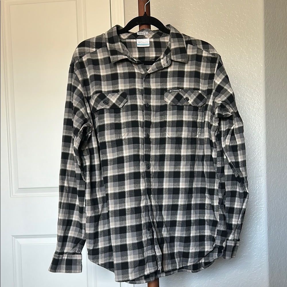 M Columbia Black & White Plaid Button-Up Flannel Long Sleeve Size Large |A202